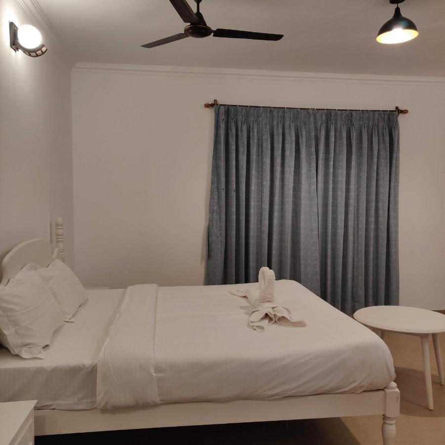 Studio Apartment By Leela Homes アーポラ エクステリア 写真